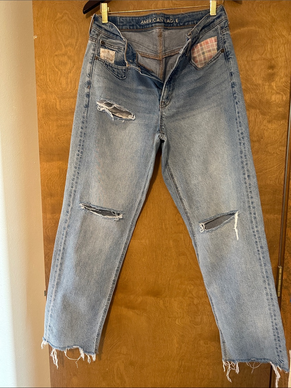 American Eagle Outfitters Light Blue Ripped Boyfriend Jeans